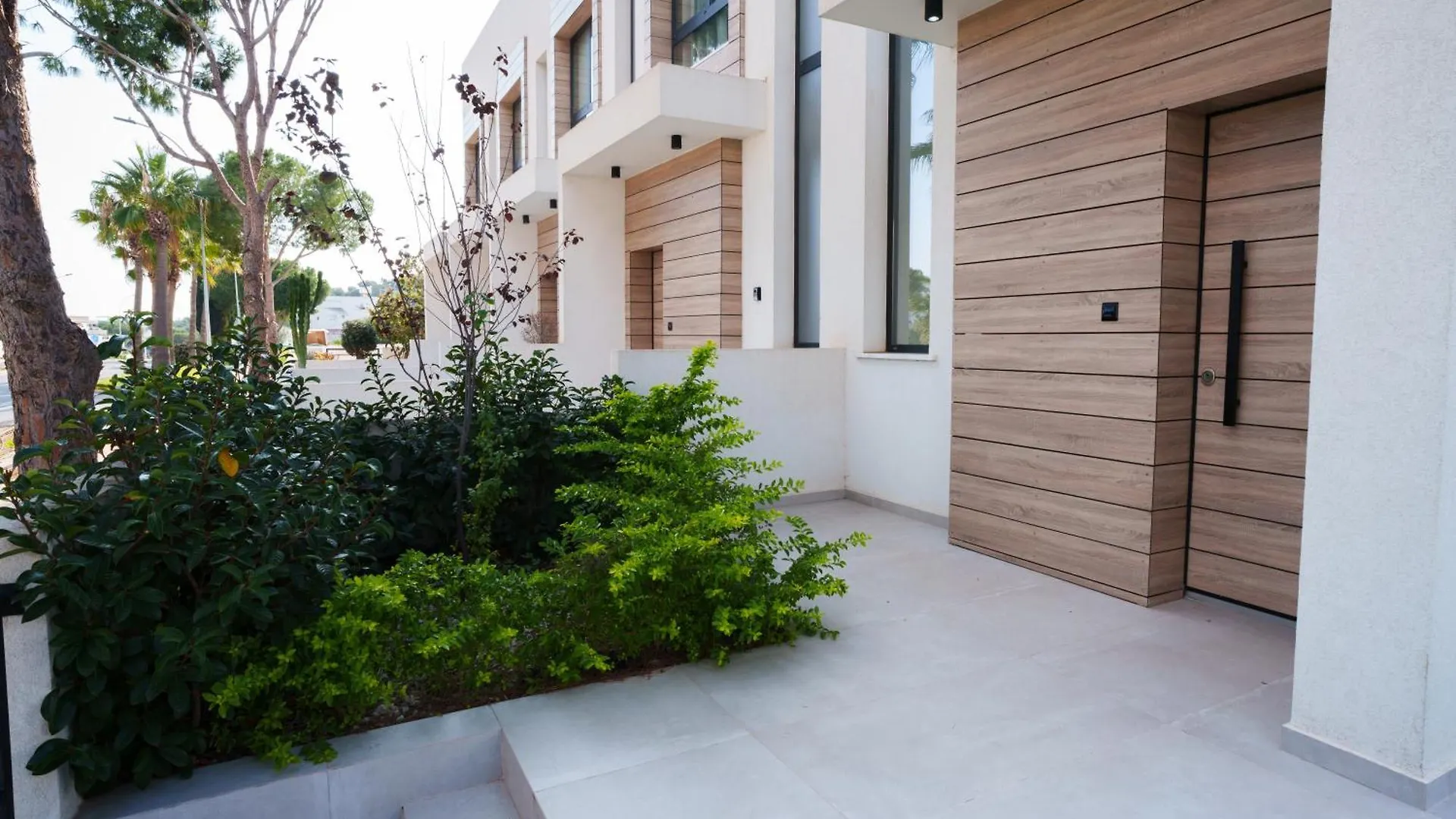 Wealthystays 2Br Retreat , 5Min Walk To Beach Protaras