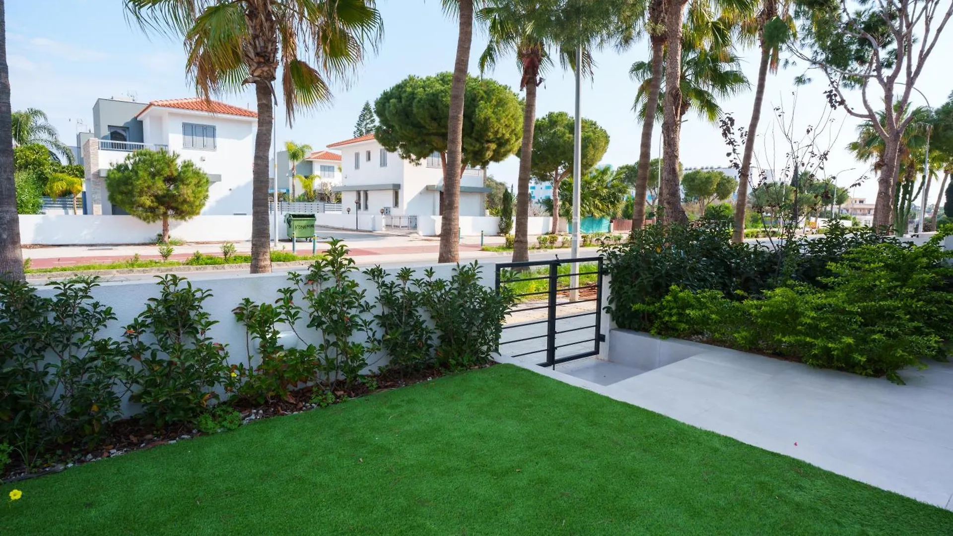 Wealthystays 2Br Retreat , 5Min Walk To Beach Protaras
